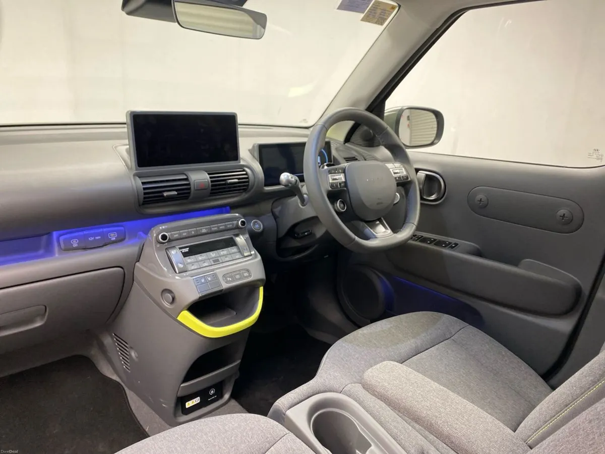 Hyundai INSTER Inster Cross - Image 2