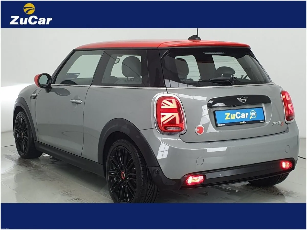 Mini Cooper Cooper Classic Auto - Image 4