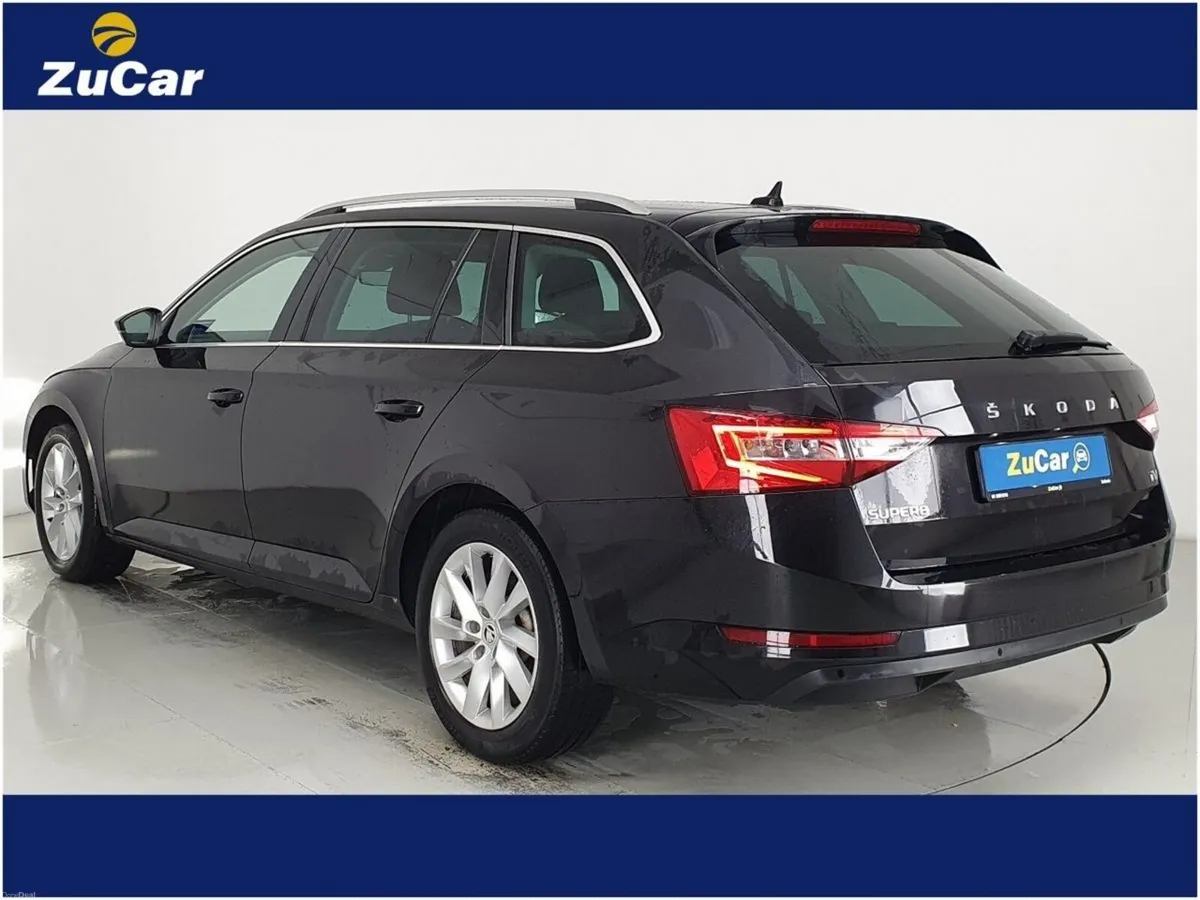 Skoda Superb Superb Se Tech Iv Phev S-A  SE Techno - Image 4