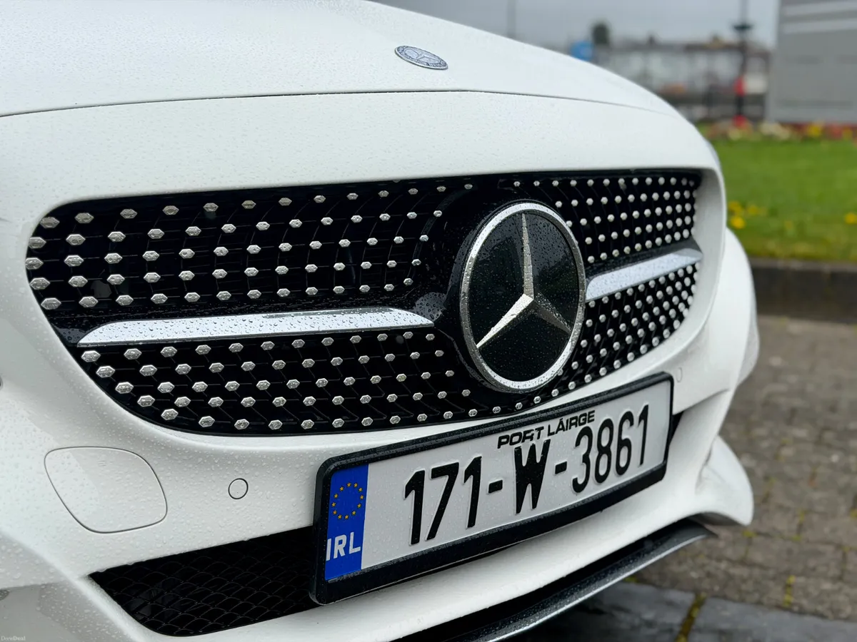 Mercedes-Benz C-Class 2017 Plug in Hybrid - Image 4