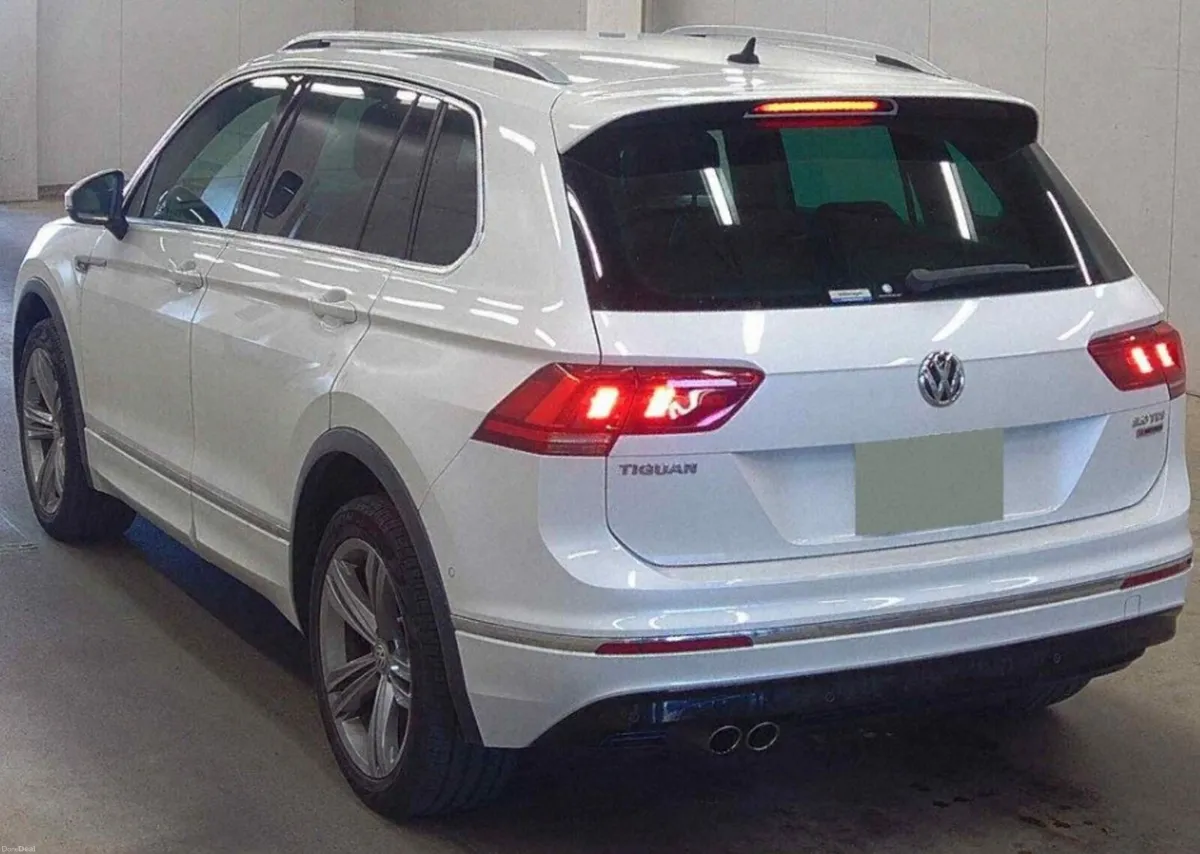 2019 VW Tiguan R-Line 4 Motion - Image 4