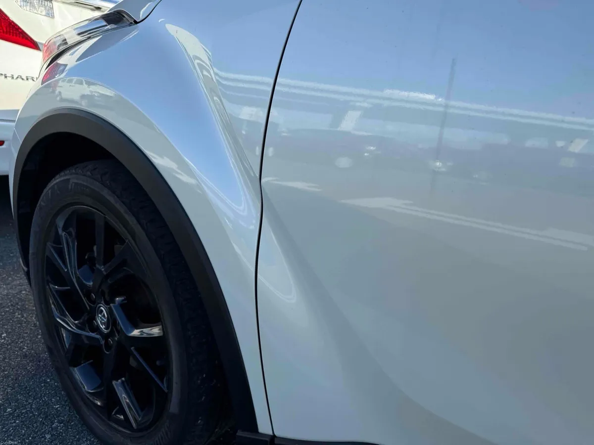 Toyota C-HR 2019 - Image 3