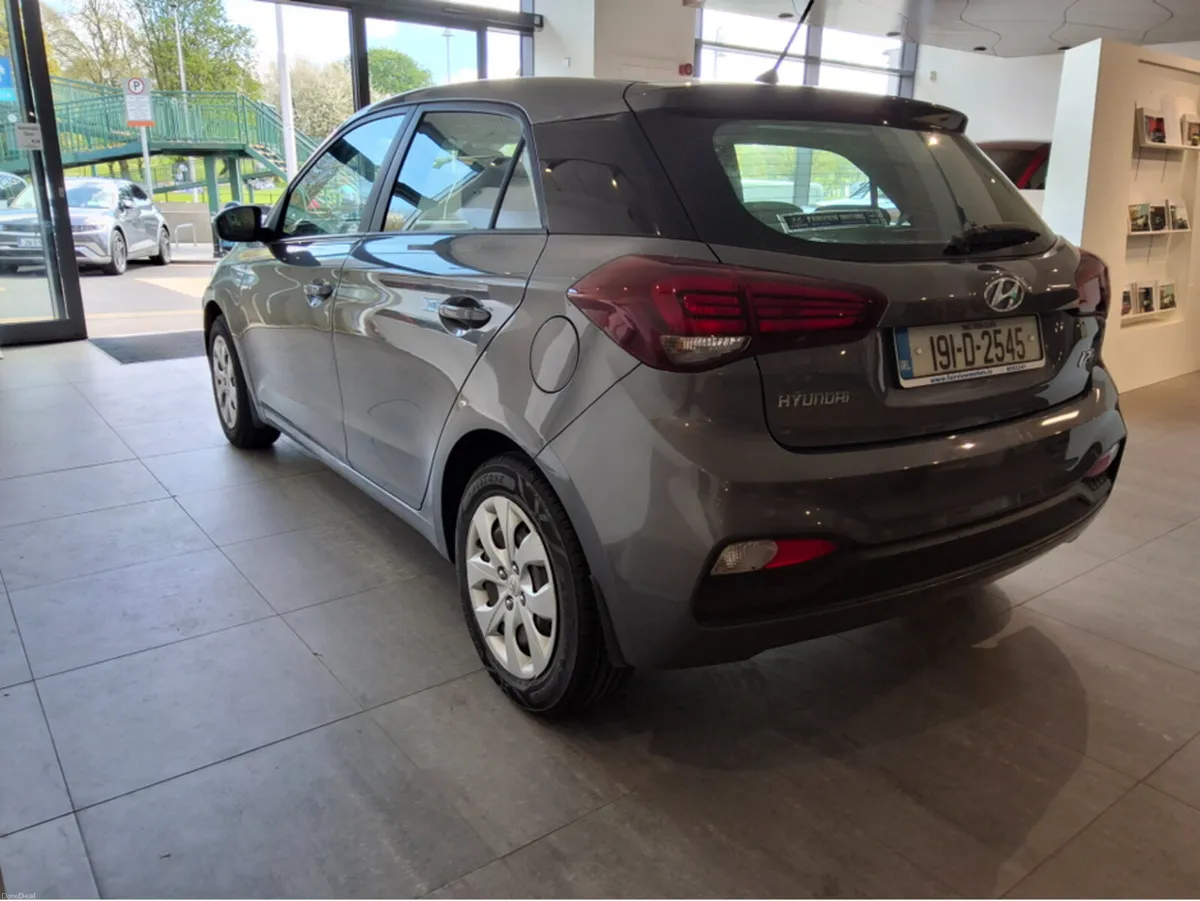 Hyundai i20 CLASSIC 1.2 Petrol - NCT Jan 2027 - On - Image 4