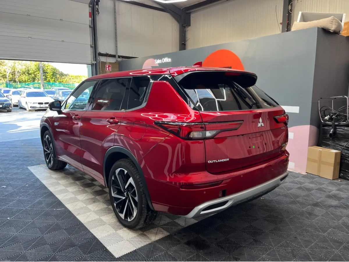 Mitsubishi Outlander €45950 2024 MITSUBISHI OUTLAN - Image 4
