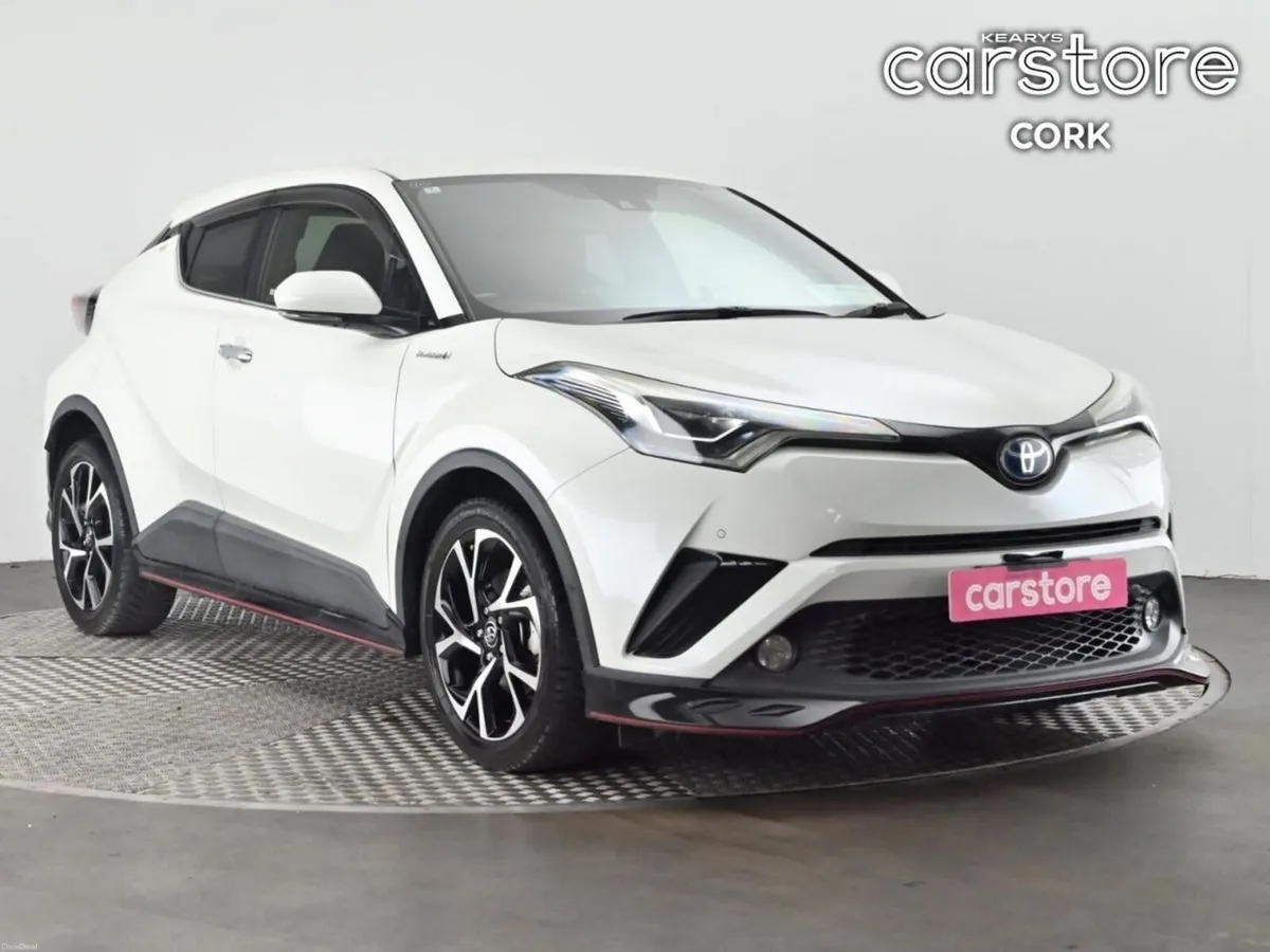 Toyota C-HR 1.8 HYBRID Auto (Full KIT) - Image 1