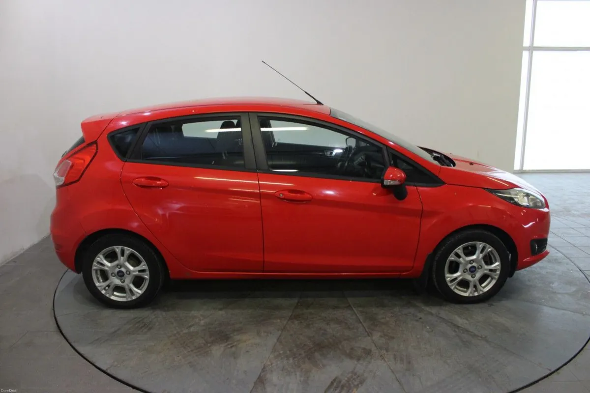 Ford Fiesta 1.25 60PS Zetec - TENDER 19 - Image 3