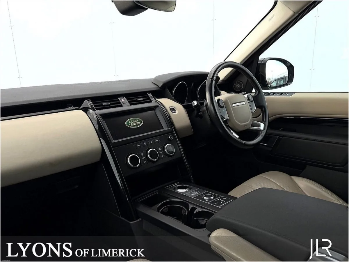 Land Rover Discovery 2.0SD4 SE 7 Seat - Image 4