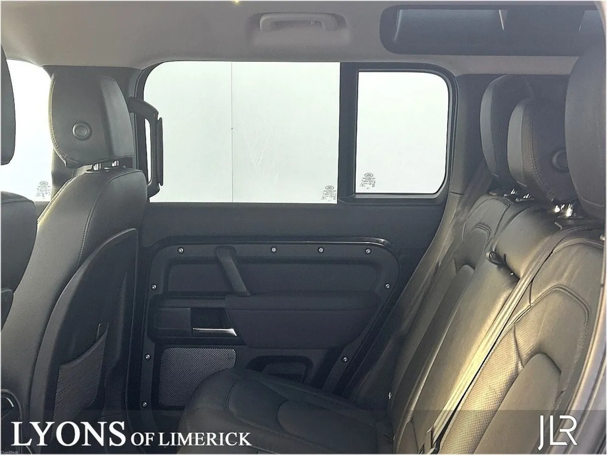 Land Rover Defender 110 2.0 Si4 PHEV*Extended Manf - Image 5