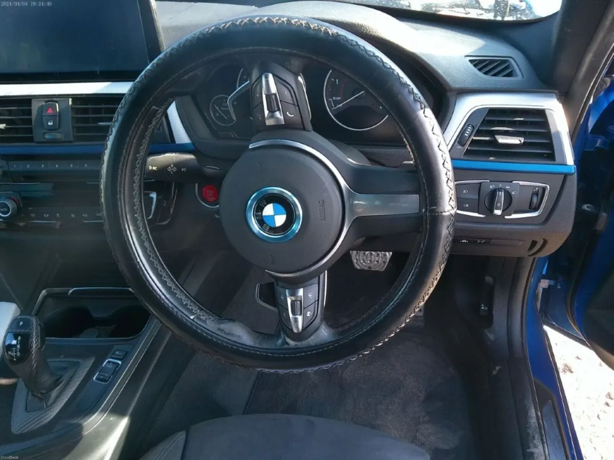 2017 BMW 320D Touring M-Sport - Image 4