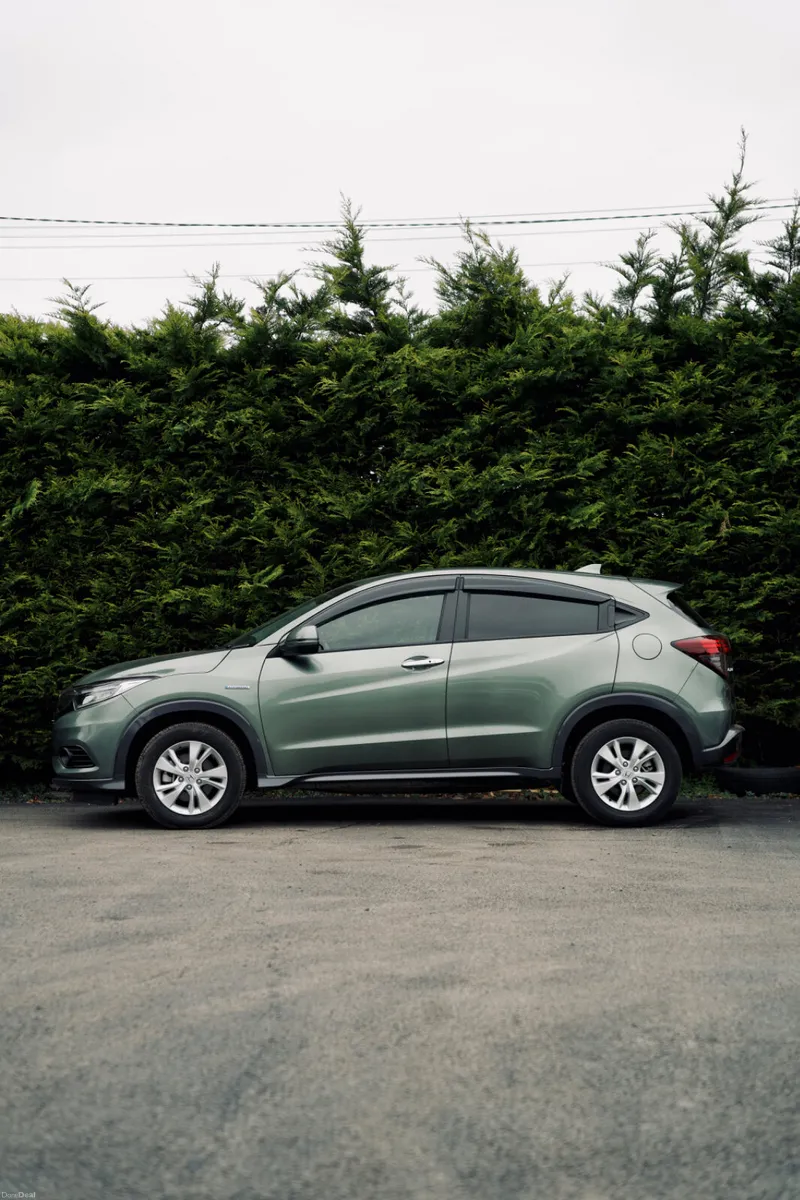 Honda Vezel 1.5 L Hybrid 2020 with Low Mileage - Image 2
