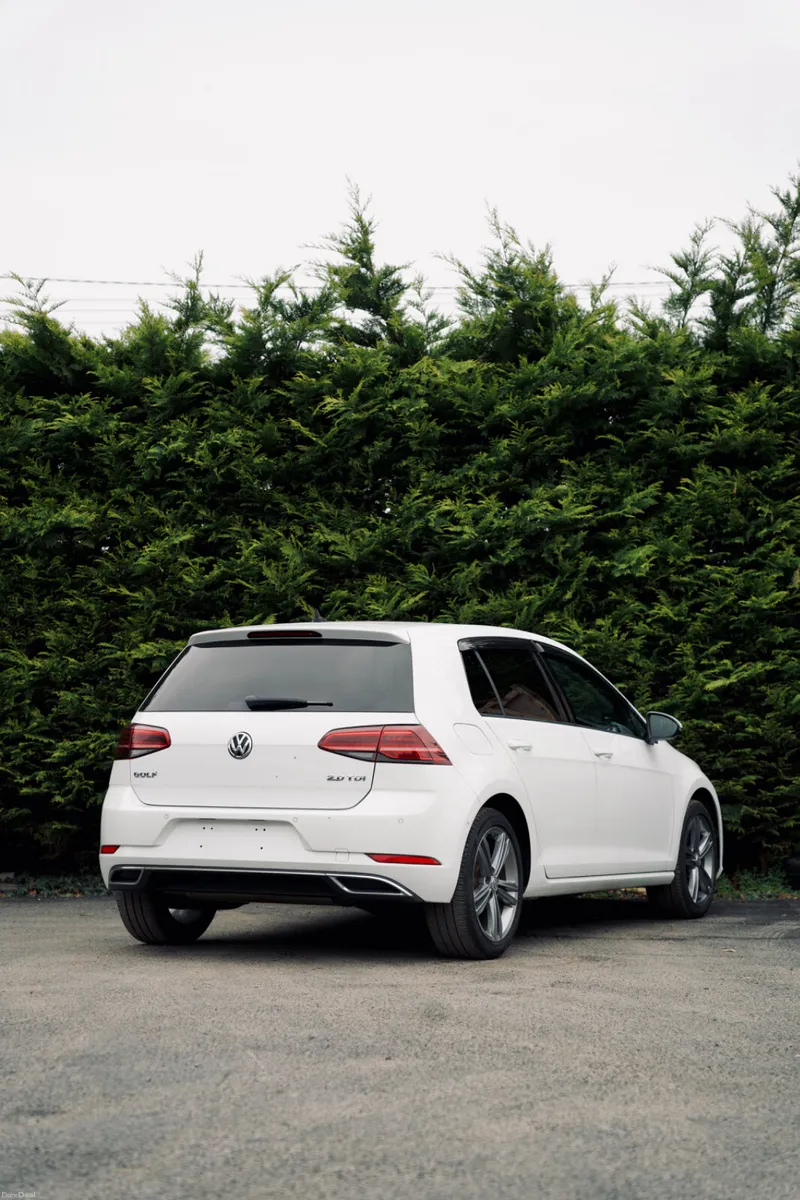 Volkswagen Golf 2.0 TDI 2020 - Image 3
