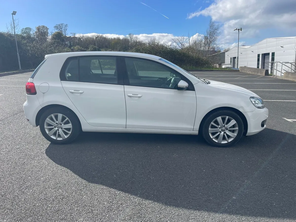 2012 Volkswagen Golf AUTO NEW NCT - Image 2