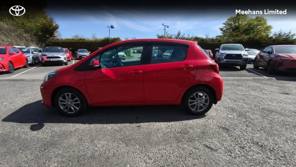 Toyota Yaris YARIS 1.4 D-4D LUNA - Image 3