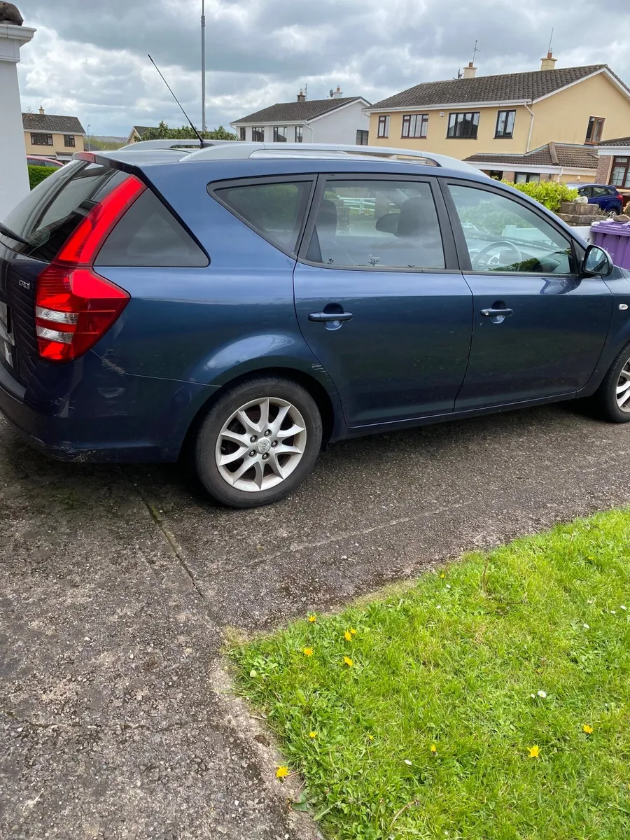 Kia Ceed 2010 - Image 3