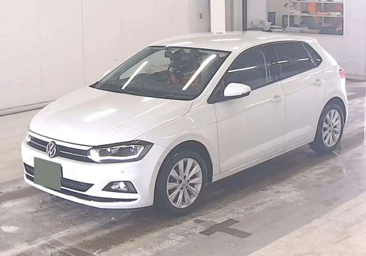 2018 VW Polo Highline Automatic - Image 2