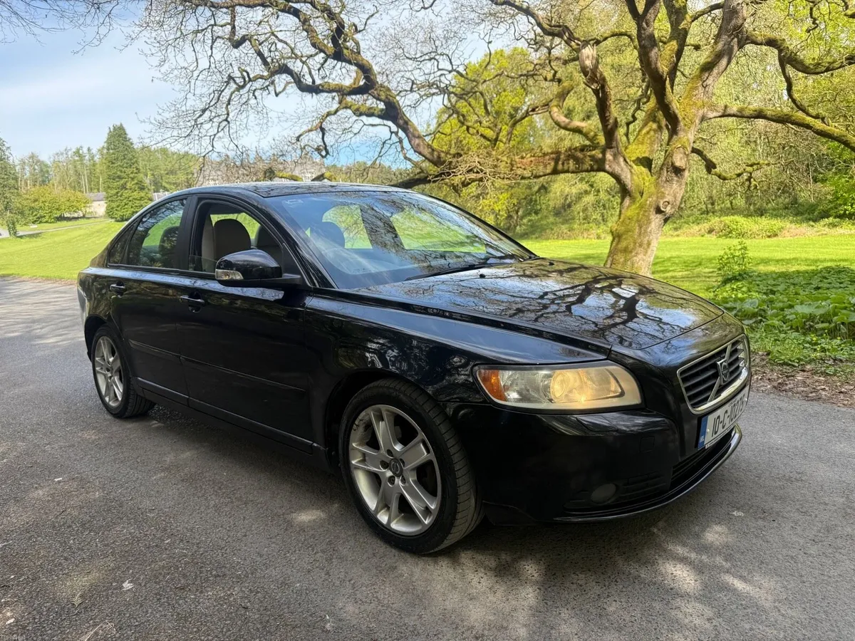 2010 Volvo S40 1.6 Diesel - Image 1