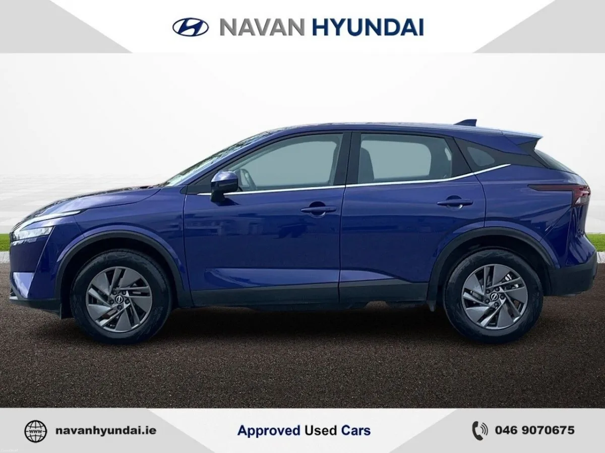 Nissan Qashqai 1.3 PET MILD HYBRID SV CVT *EFFICIE - Image 4