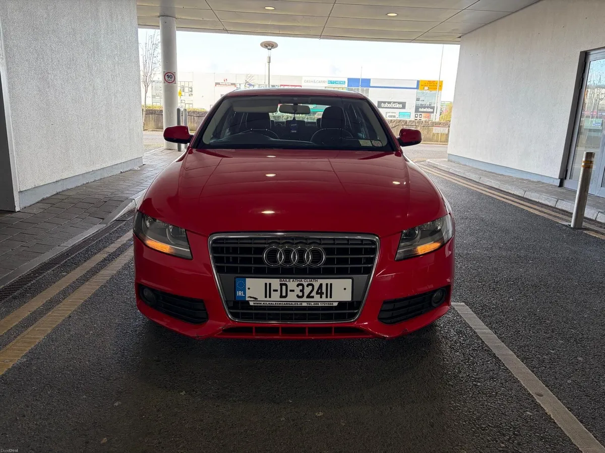 Audi A4 2011 automatic - Image 1