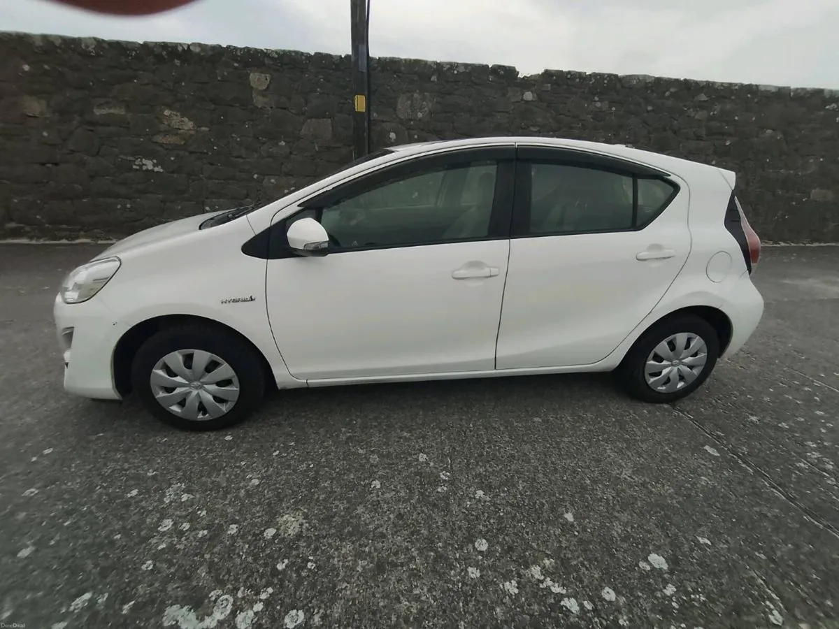 Automatic Toyota Aqua Hybrid Low mileage - Image 4