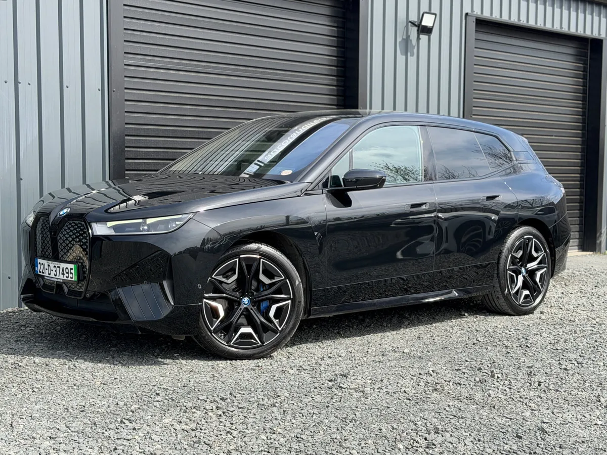 221 BMW iX 40 Xdrive 40 - Image 1