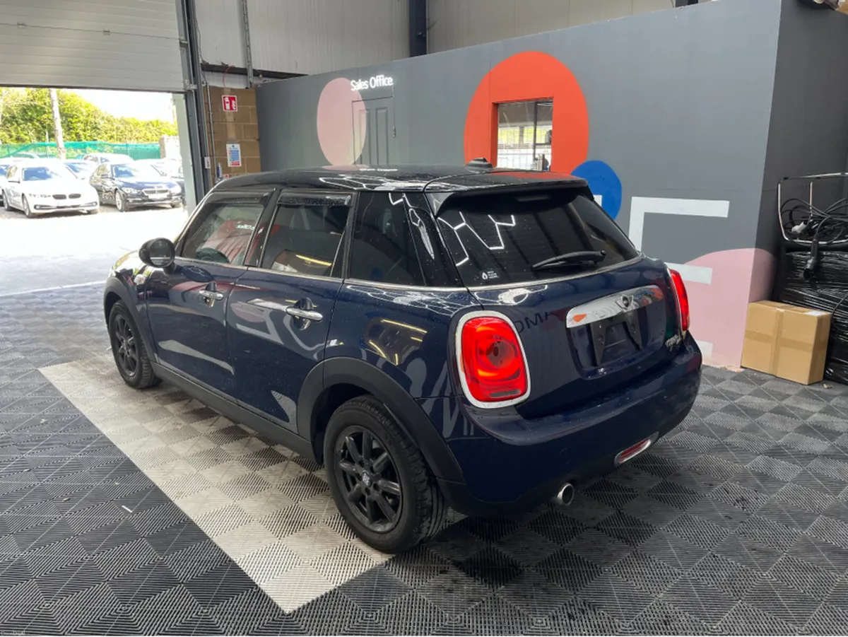 Mini Cooper 2016 MINI COOPER D 1.5 AUTOMATIC / CRU - Image 4
