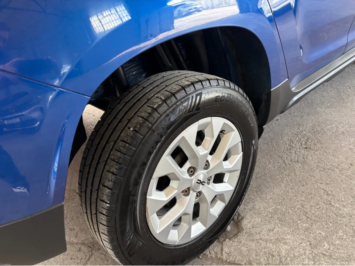 Dacia Duster EXPRESSION TCE 150 4X2 EDC NBI - Image 3