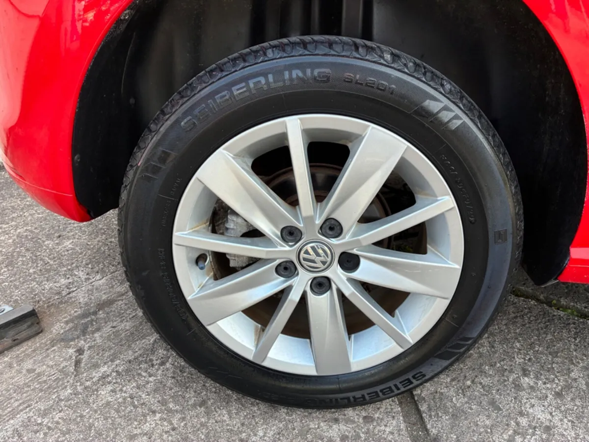 Volkswagen Polo DBA-6RCJZ - Image 3