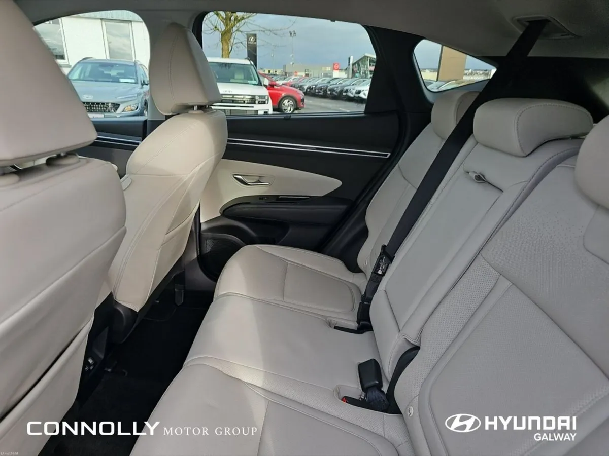 Hyundai Tucson 2WD Executive Plus - Electric Tailg - Image 6