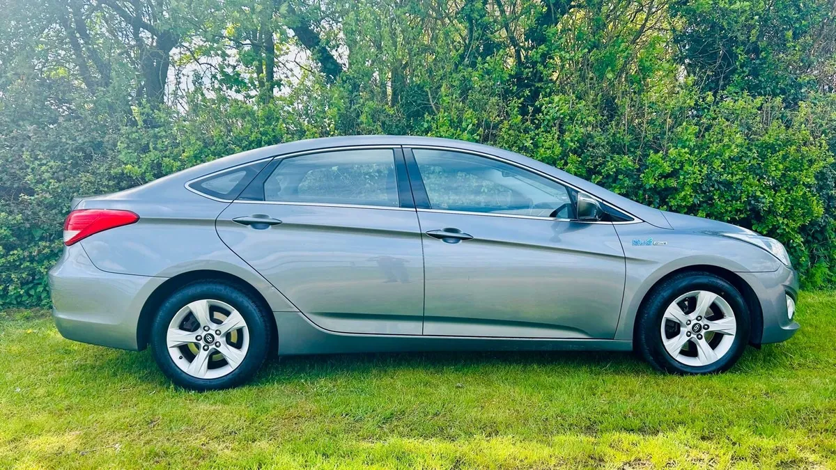 2013 Hyundai i40 - Image 2