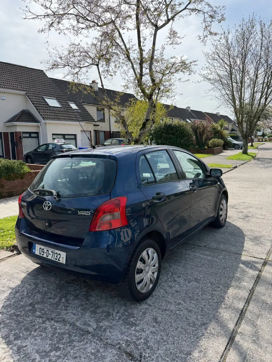 2009 Toyota Yaris 1.0 petrol| NCT 6/27 & Tax 12/26 - Image 4