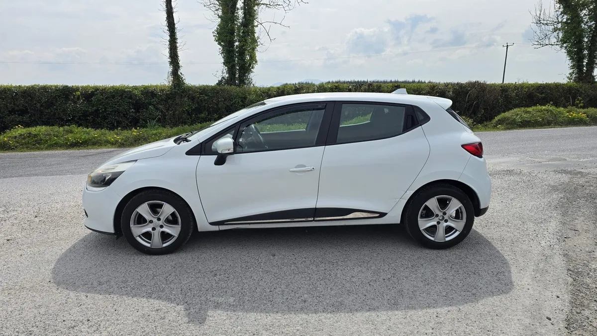 2013 Renault Clio +eco 1.5 diesel manual fresh nct - Image 3