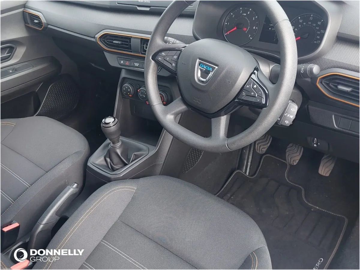 Dacia Sandero Stepway Hatchback Essential - Image 4