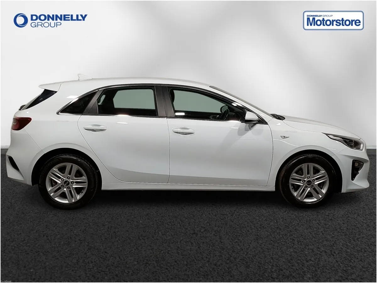 Kia ceed Diesel Hatchback 2 - Image 3