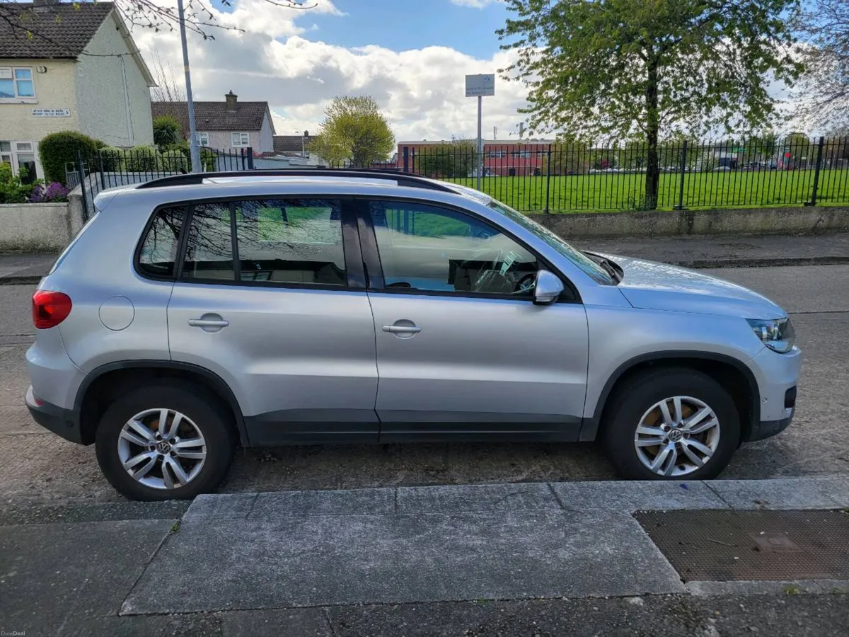 Volkswagen Tiguan - Image 2