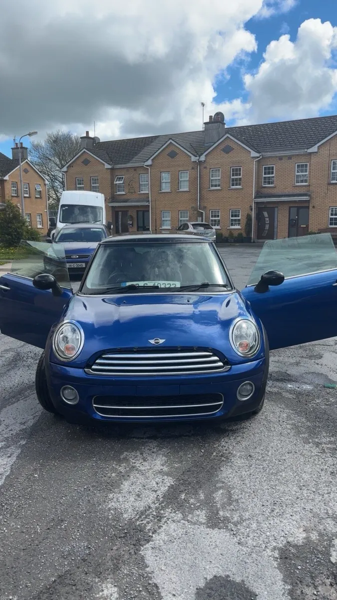 Mini Cooper - Image 2
