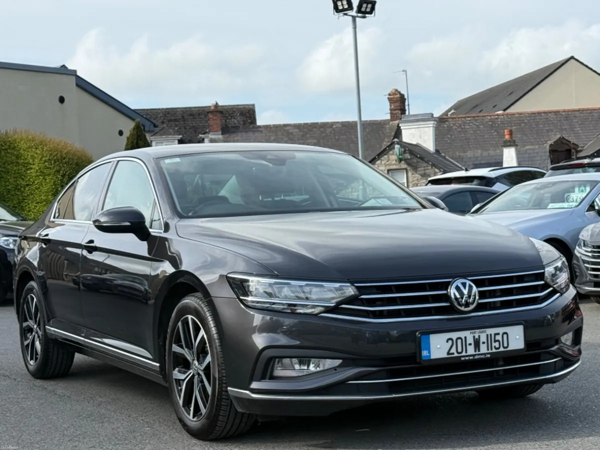 Volkswagen Passat ELEGANCE 1.5TSI 150BHP *LOW KMS - Image 3