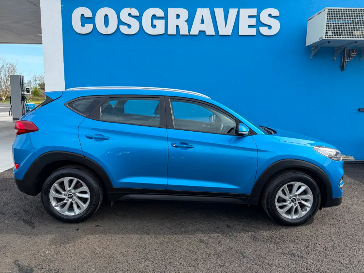 Hyundai Tucson SE NAV 116PS 5DR * REVERSING CAMERA - Image 2