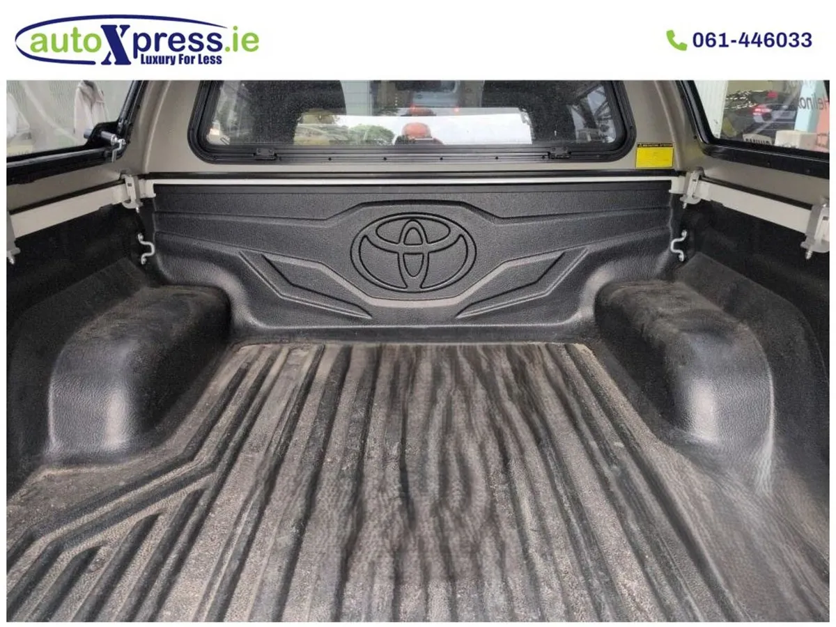 Toyota Hilux 4WD GR SPORT, ULTRA Low mileage, 360 - Image 4