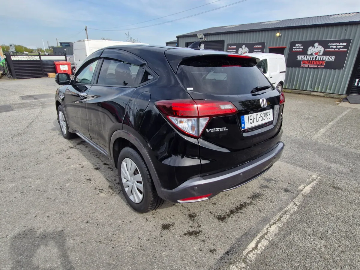 2015 Honda Vezel 1.5L Hybrid Low Miles Fresh Nct - Image 3