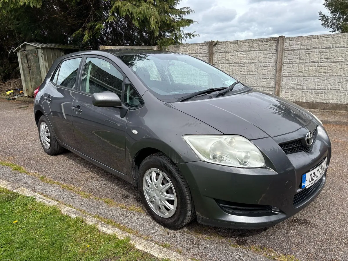 Low Mileage Toyota Auris 2008 - Image 4