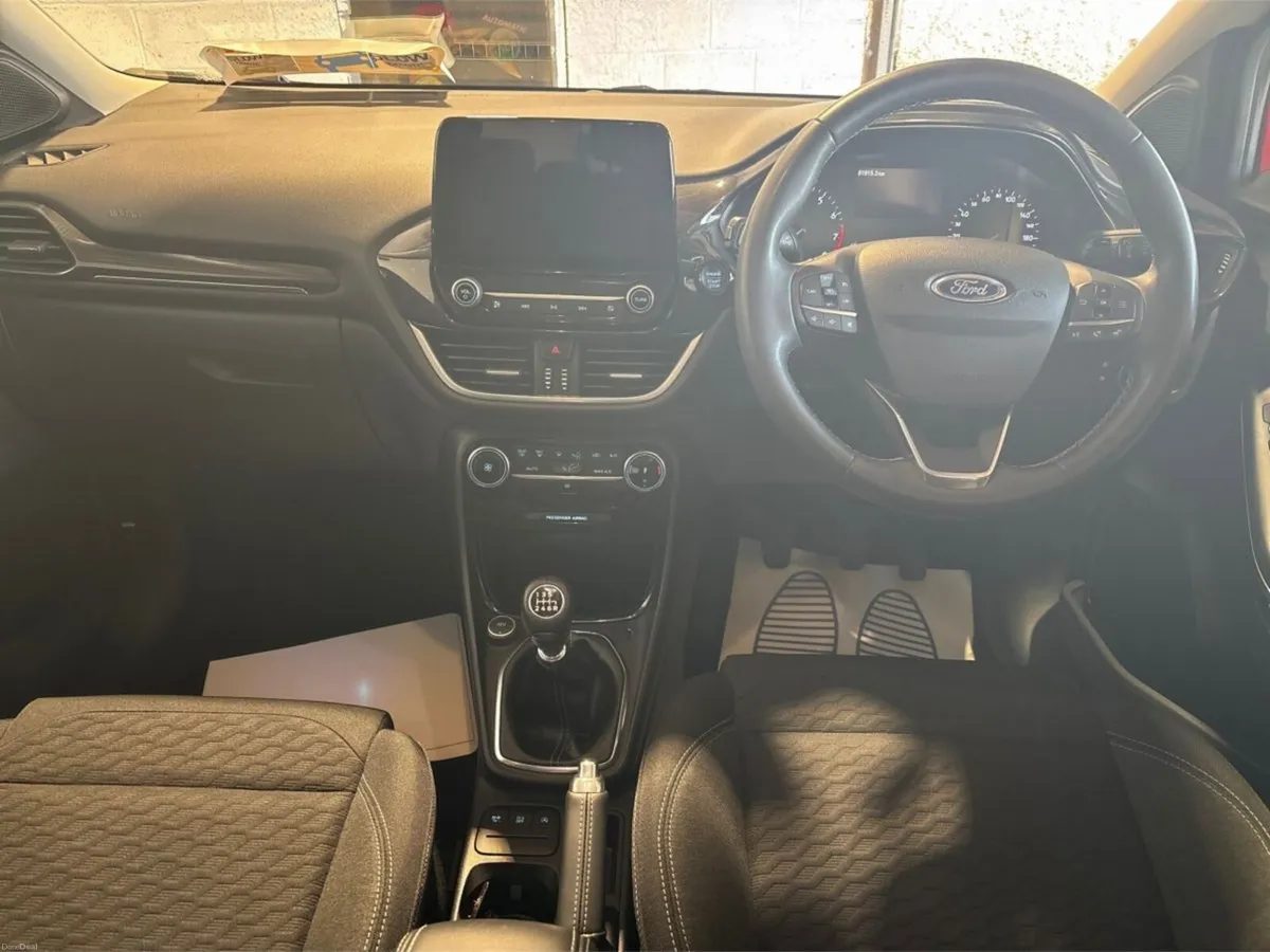 Ford Puma 1.0L EcoBoost Hybrid 125PS Titanium - Image 4