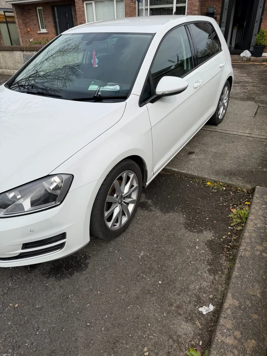 2015 Volkswagen Golf Highline spec - Image 4