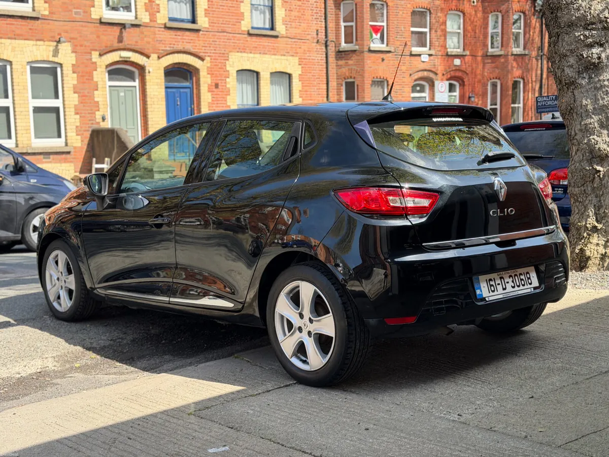 16 Renault Clio 1.2, - Image 4
