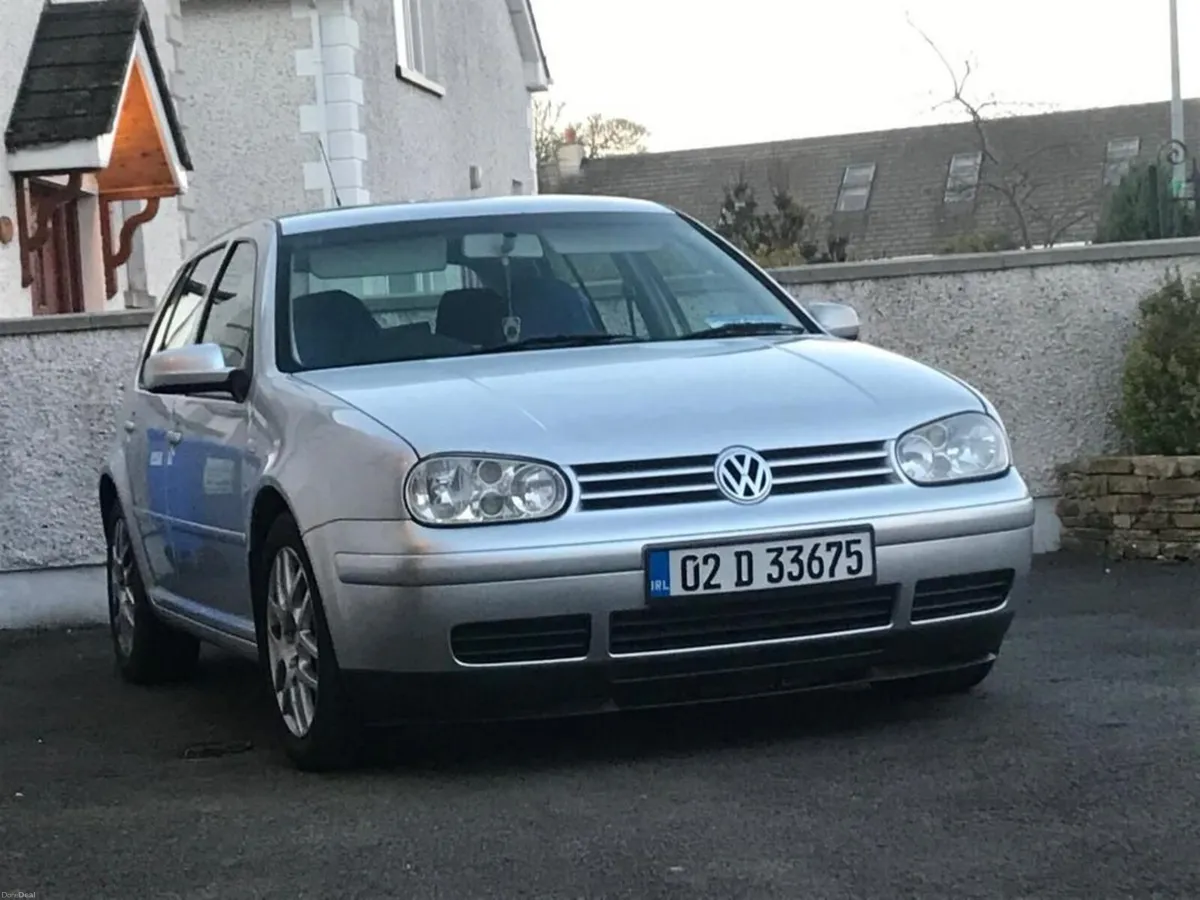 Volkswagen Golf 2002 - Image 1