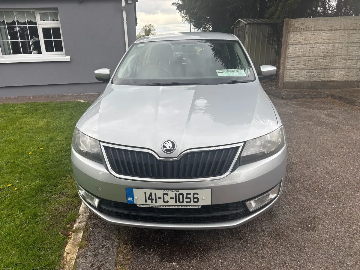 Low miles Skoda Rapid 2014 1,2 petrol - Image 2