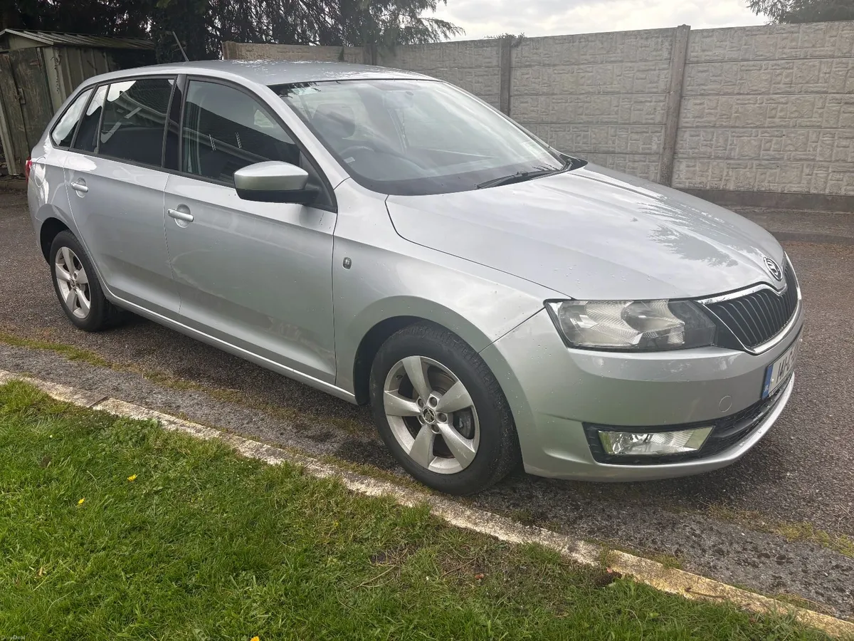Low miles Skoda Rapid 2014 1,2 petrol - Image 5