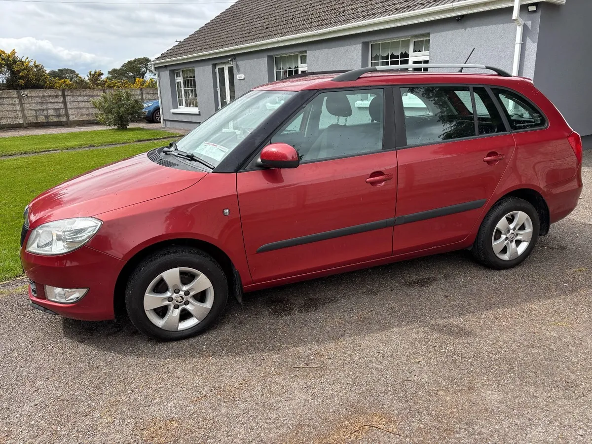 Skoda Fabia 2014 - Image 2