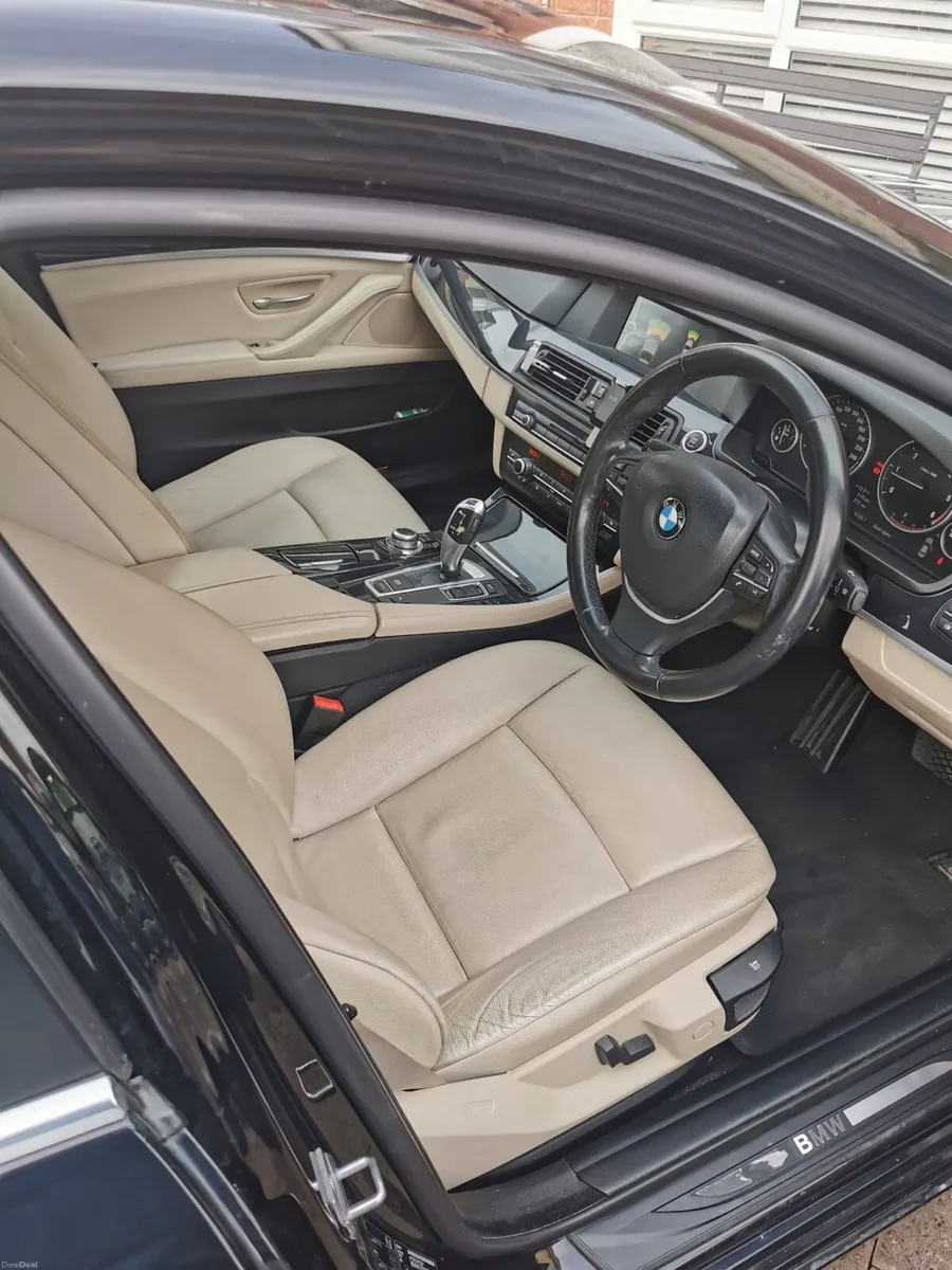 BMW 5 series 520 - Image 1