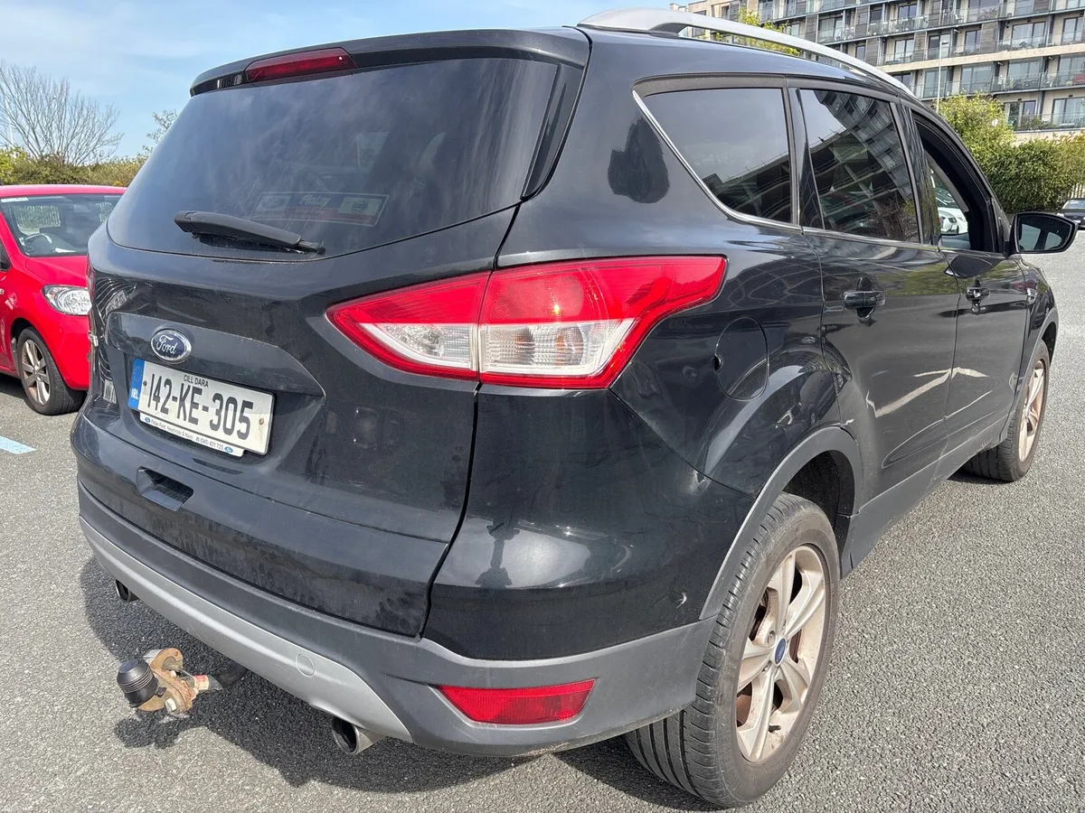 Ford Kuga - Image 4