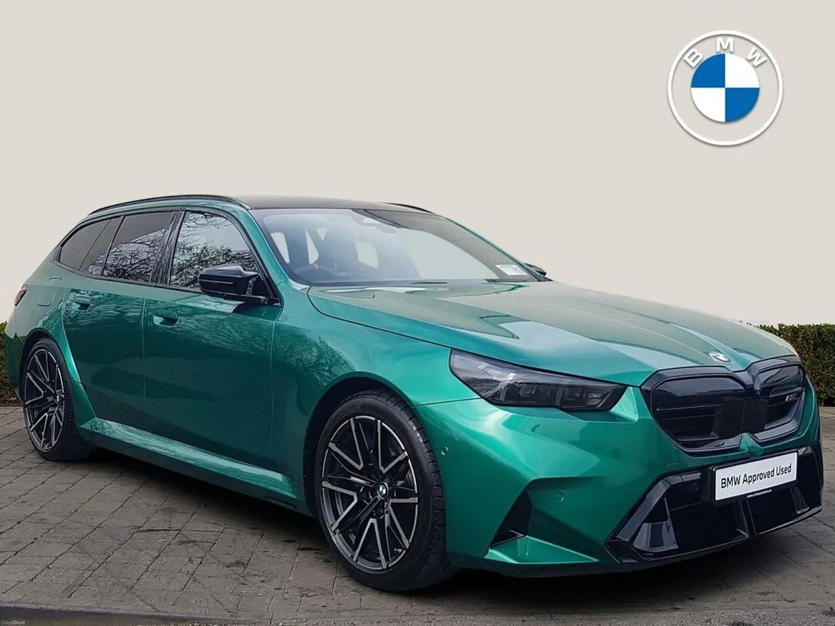 BMW M5 Touring - Image 1